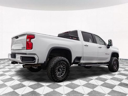 Used 2023 Chevrolet Silverado 2500 High Country AWD/4WD image 10