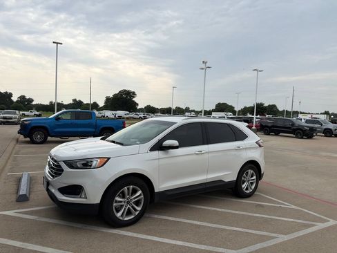 Used 2020 Ford Edge SEL w/ Convenience Package FWD image 4