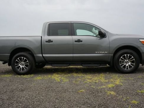 Certified 2024 Nissan Titan SV w/ SV Convenience Package AWD/4WD image 77