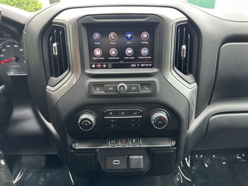 Used 2020 Chevrolet Silverado 1500 Custom w/ Custom Value Package AWD/4WD image 25