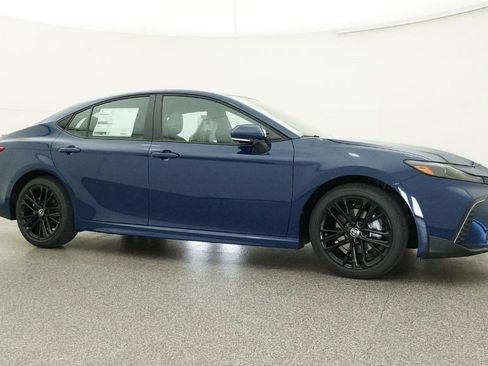 New 2026 Toyota Camry SE image 28