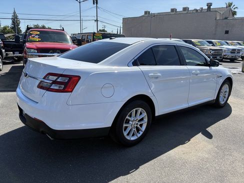 Used 2014 Ford Taurus SE FWD image 2