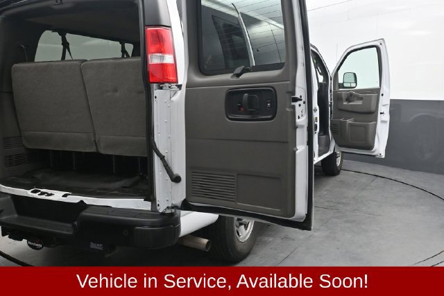 Used 2024 Chevrolet Express 3500 LS RWD image 44