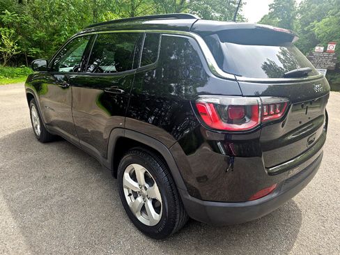 Used 2017 Jeep Compass Latitude w/ Popular Equipment Group image 8