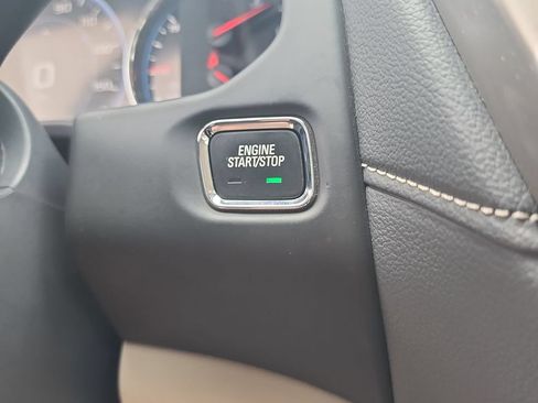 Certified 2022 GMC Acadia Denali w/ Denali Technology Package AWD/4WD image 17