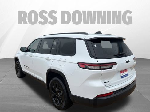 Used 2024 Jeep Grand Cherokee L Altitude image 7