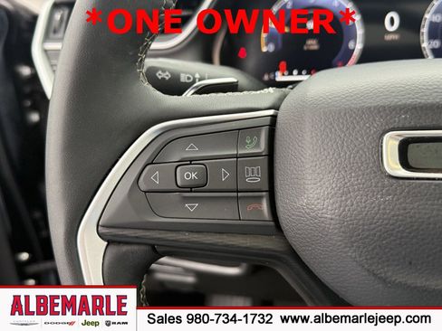 Used 2024 Jeep Grand Cherokee L Altitude image 19