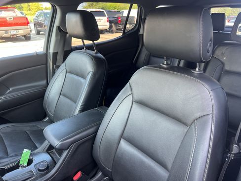 Used 2018 GMC Acadia SLT AWD/4WD image 10