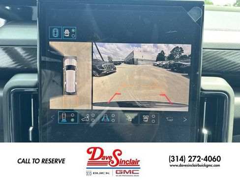 New 2026 GMC Yukon XL AT4 w/ AT4 Premium Plus Package AWD/4WD image 17
