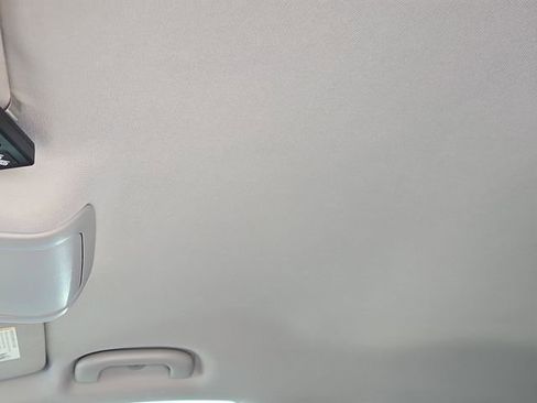Used 2021 Chevrolet Equinox LS w/ LS Convenience Package FWD image 29