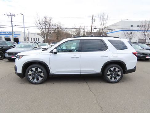 New 2026 Honda Pilot Elite image 3