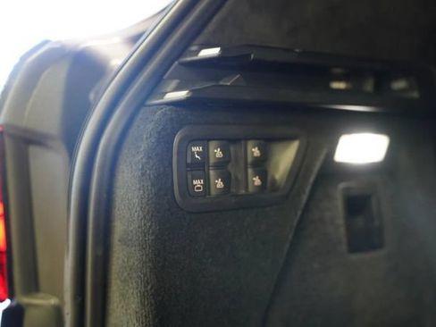 Used 2021 BMW X7 xDrive40i w/ M Sport Package AWD/4WD image 44