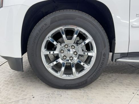 Used 2017 GMC Yukon Denali w/ Open Road Package image 11