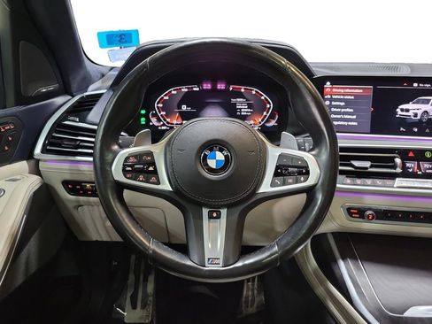 Used 2020 BMW X7 M50i image 24