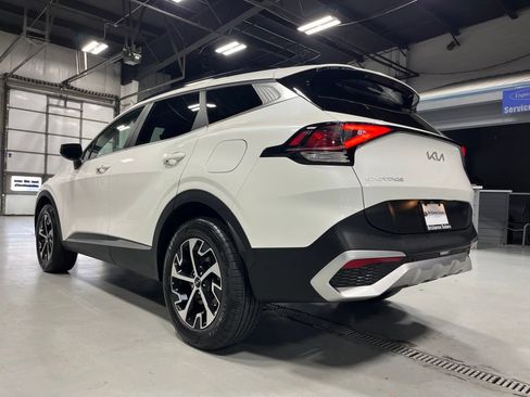 Used 2025 Kia Sportage EX w/ EX Premium Package AWD/4WD image 5