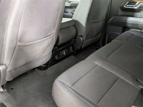 Used 2025 Chevrolet Silverado 1500 LT image 26