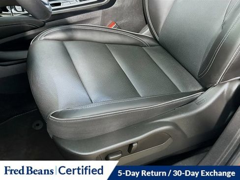 Used 2023 Buick Envision Essence AWD/4WD image 12