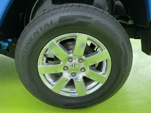 Used 2016 Jeep Wrangler Unlimited Sahara w/ Connectivity Group image 15