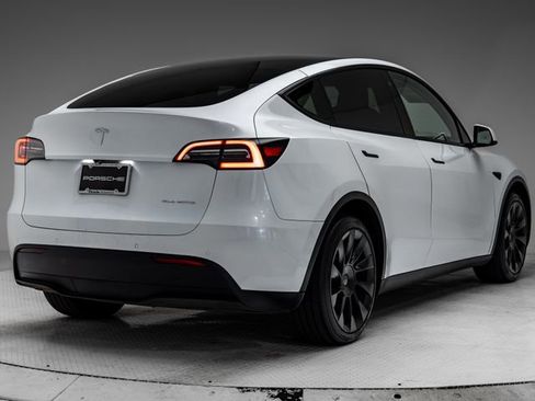 Used 2020 Tesla Model Y Performance AWD/4WD image 30