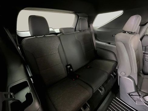 Used 2024 Chevrolet Traverse LT image 18