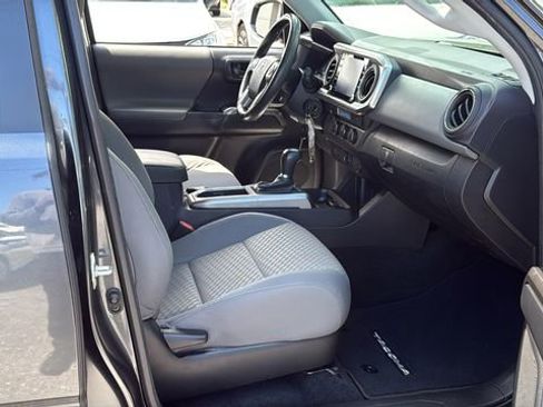 Certified 2022 Toyota Tacoma SR5 w/ Technology Package image 12