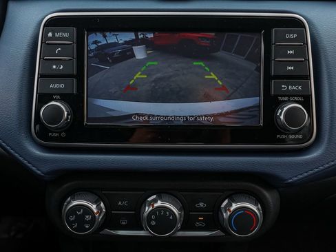 Used 2025 Nissan Versa SV w/ Trunk Package image 29