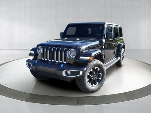 Used 2023 Jeep Wrangler Unlimited Sahara AWD/4WD image 1