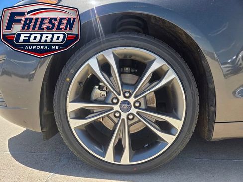 Used 2020 Ford Fusion SE AWD/4WD image 8