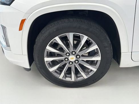 Certified 2022 Chevrolet Traverse Premier image 29