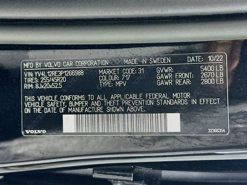 Used 2023 Volvo XC60 B5 Plus w/ Protection Package Premier image 32