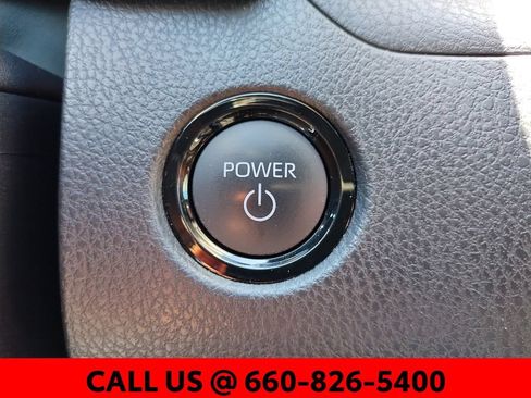 Used 2025 Toyota Camry SE FWD image 36