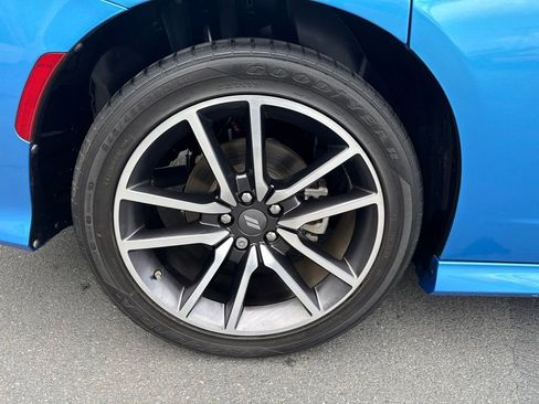 Used 2023 Dodge Charger R/T w/ Plus Group RWD image 9