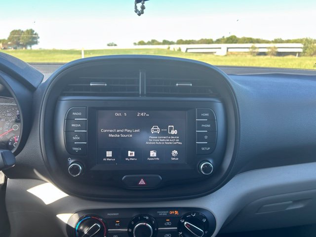 Used 2021 Kia Soul LX FWD image 14