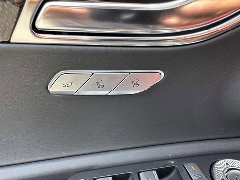 Used 2025 Genesis GV80 3.5T e-SC image 22