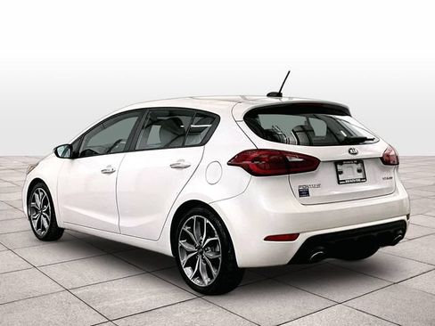 Used 2017 Kia Forte SX FWD image 10