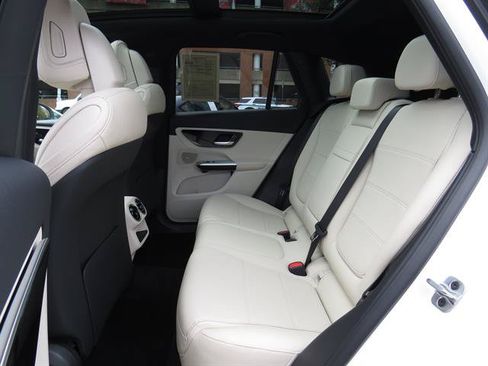 Used 2026 Mercedes-Benz GLC 300 4MATIC image 20