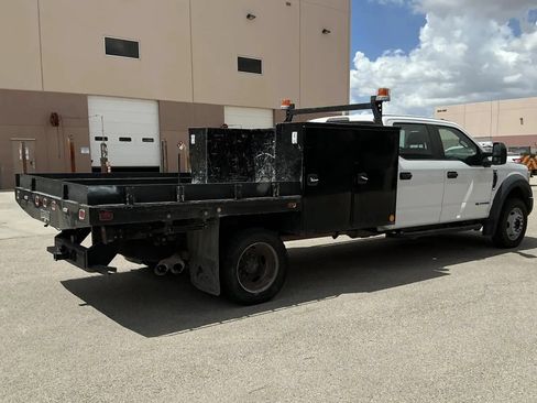 Used 2017 Ford F550 4x4 Crew Cab Super Duty image 2