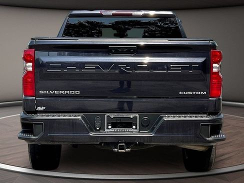 Used 2022 Chevrolet Silverado 1500 Custom AWD/4WD image 5