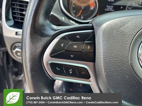 Used 2019 Jeep Cherokee Limited AWD/4WD image 21
