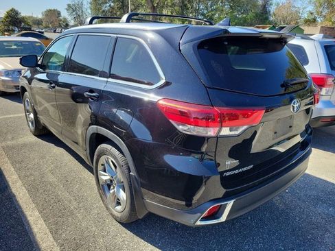 Used 2019 Toyota Highlander Limited Platinum image 6