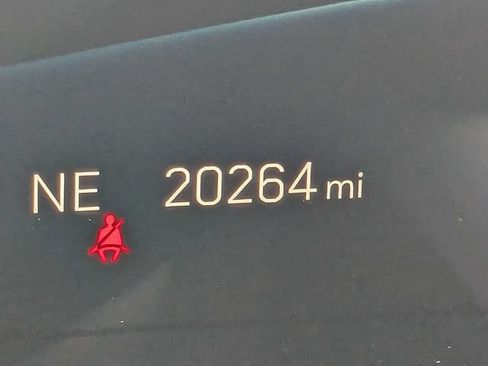 Certified 2024 Cadillac Lyriq Luxury AWD/4WD image 30