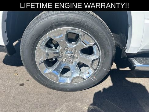 New 2026 RAM 1500 Big Horn AWD/4WD image 9