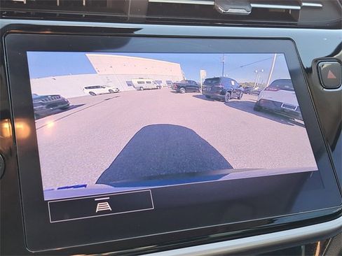 Used 2022 Chevrolet Bolt EUV LT w/ Convenience Package image 7