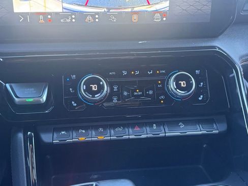 Used 2024 GMC Sierra 1500 AT4 w/ Technology Package image 24