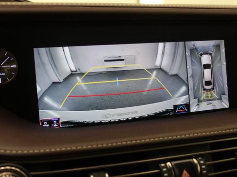 Used 2018 Lexus LS 500 w/ Luxury Package RWD image 61