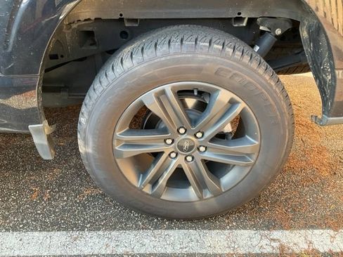 Used 2021 Ford F150 XLT w/ Equipment Group 302A High RWD image 10