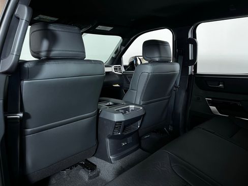 New 2026 Toyota Tundra Limited AWD/4WD image 19