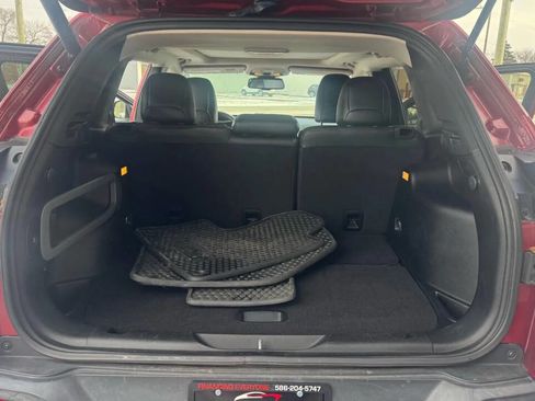 Used 2014 Jeep Cherokee Trailhawk w/ Comfort/Convenience Group image 24