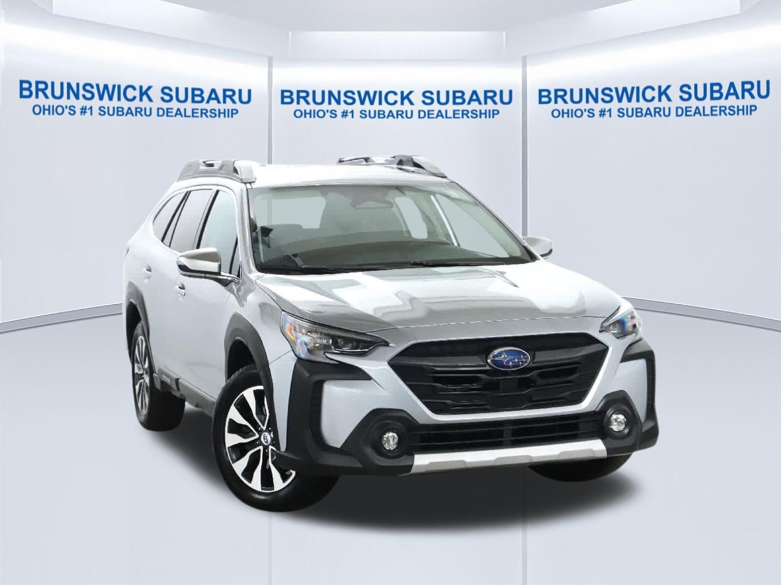 Certified 2025 Subaru Outback Touring w/ Tech Package 3 AWD/4WD image 2