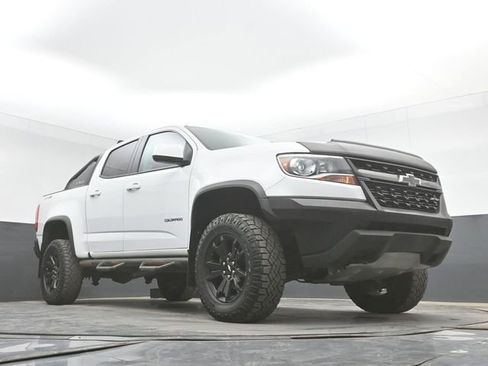 Used 2019 Chevrolet Colorado ZR2 w/ ZR2 Dusk Special Edition AWD/4WD image 40